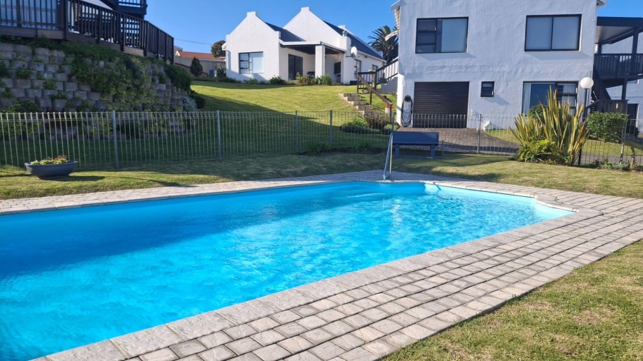 4 Bedroom Property for Sale in Tergniet Western Cape